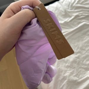 Skims Fits everybody Tshirt - Sugar Plum